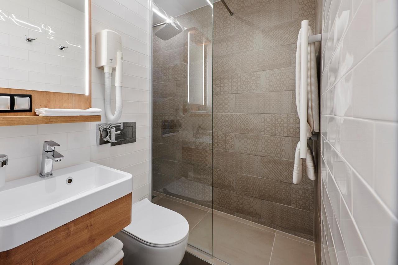 Hotel Otp Balatonszárszó Zewnętrze zdjęcie