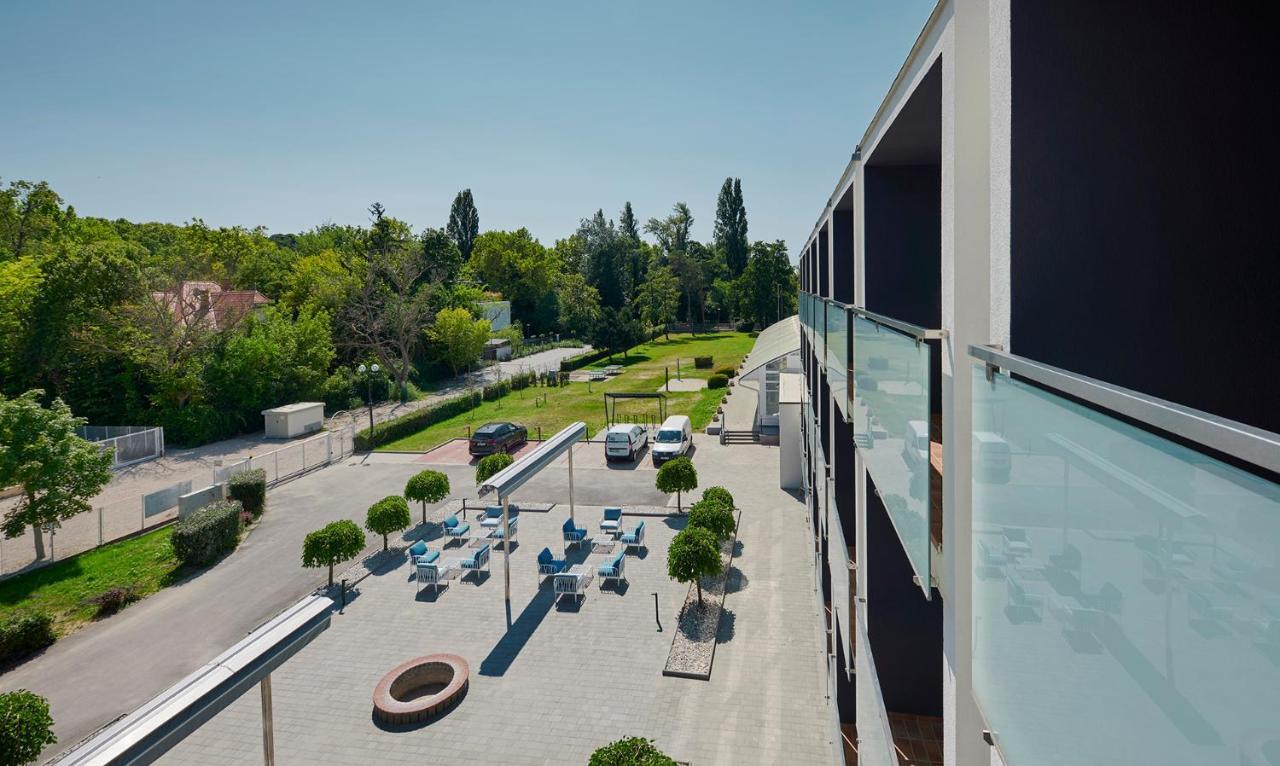 Hotel Otp Balatonszárszó Zewnętrze zdjęcie
