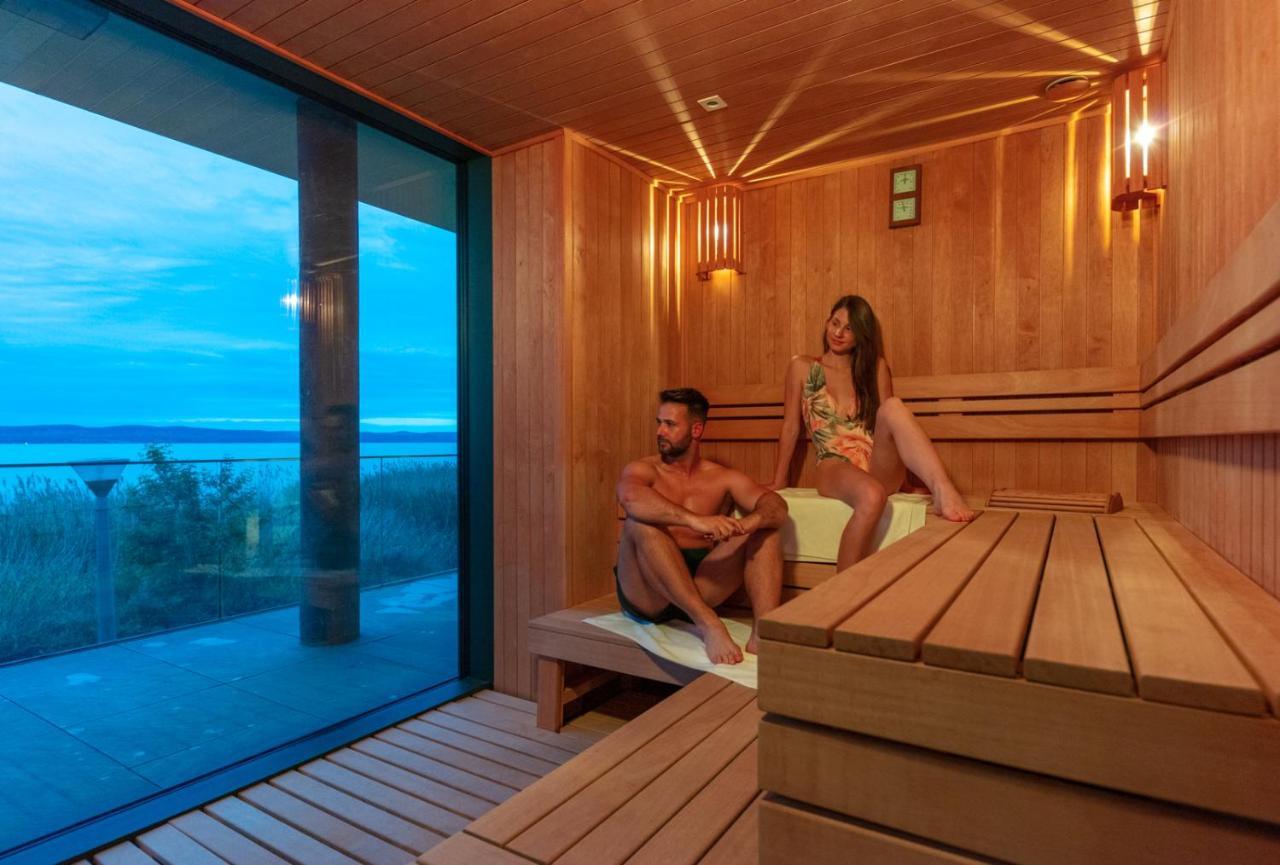 Hotel Otp Balatonszárszó Zewnętrze zdjęcie