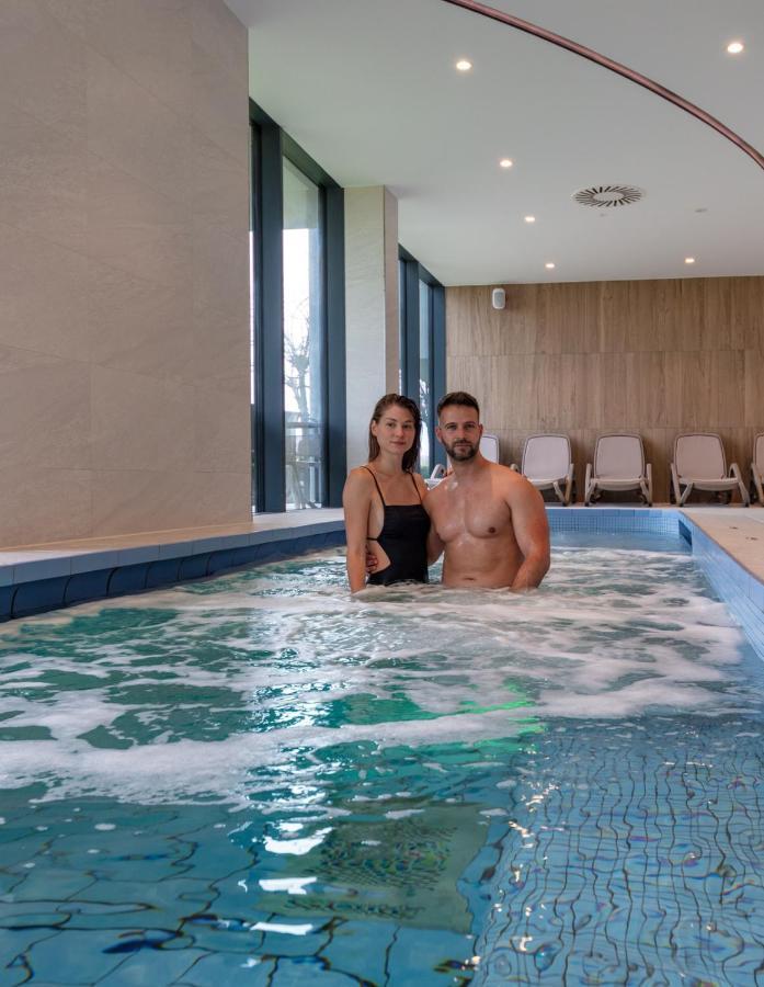 Hotel Otp Balatonszárszó Zewnętrze zdjęcie