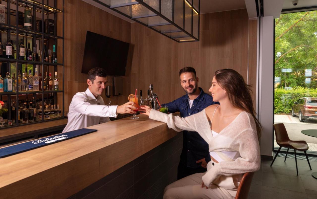 Hotel Otp Balatonszárszó Zewnętrze zdjęcie