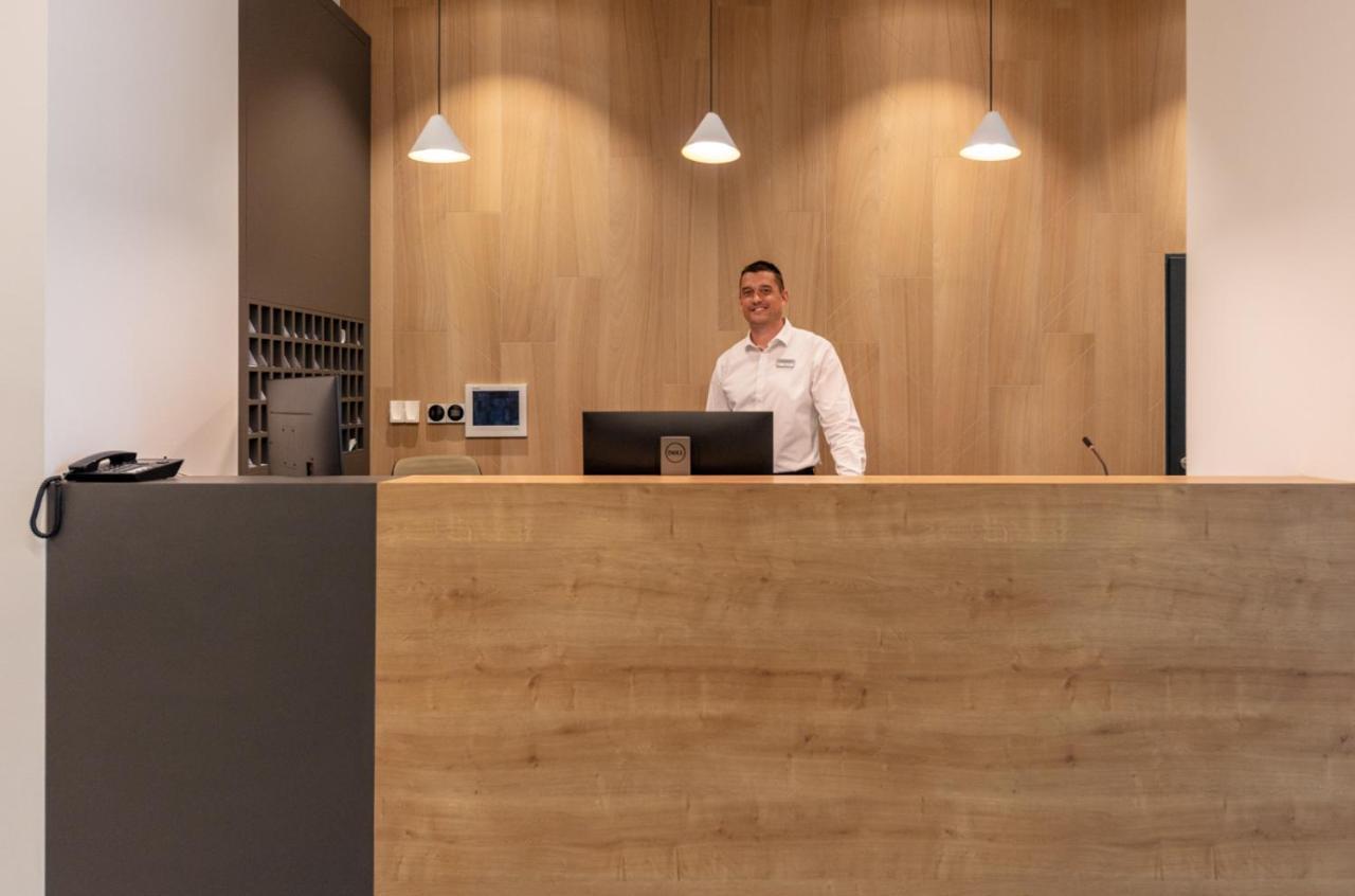 Hotel Otp Balatonszárszó Zewnętrze zdjęcie